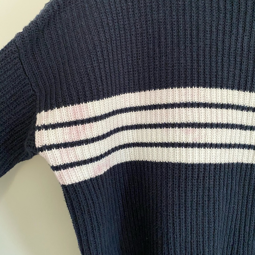 Sweater - Picture 5 of 5